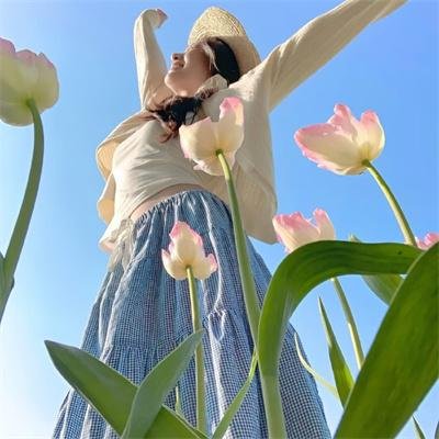 她嫁了个警察